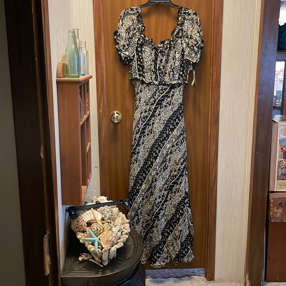 Women's EVA BLUE black/white/gray long dress. Size 8. new with tags